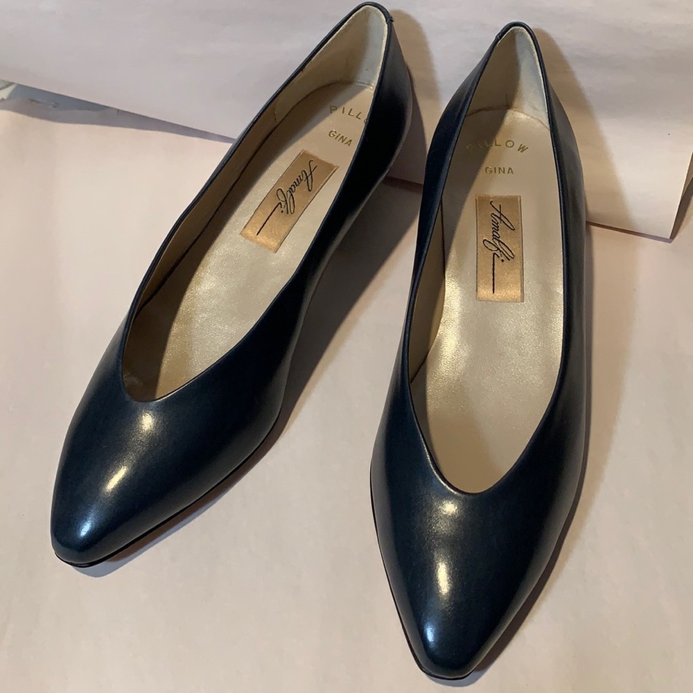 Amalfi Pillow Gina heels shoes (women 8B)